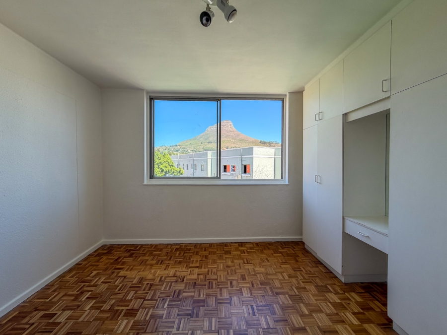 1 Bedroom Property for Sale in Oranjezicht Western Cape